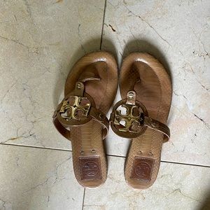 Tory Burch Tan Sandals Size 7